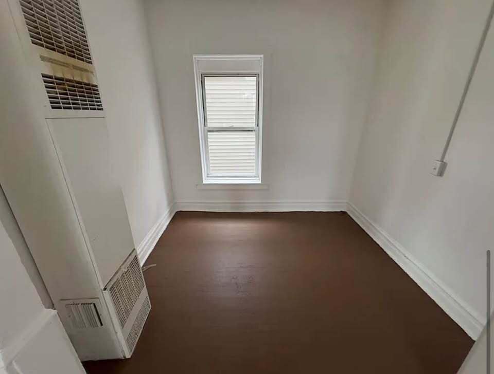 Building Photo - 3860 N Saint Louis Ave