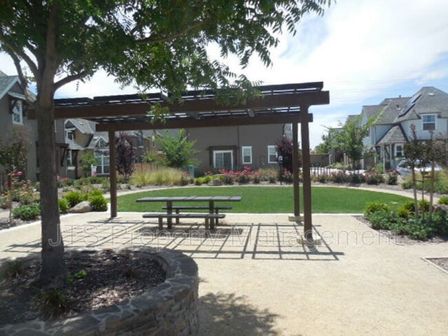Building Photo - 1209 Lavande Dr