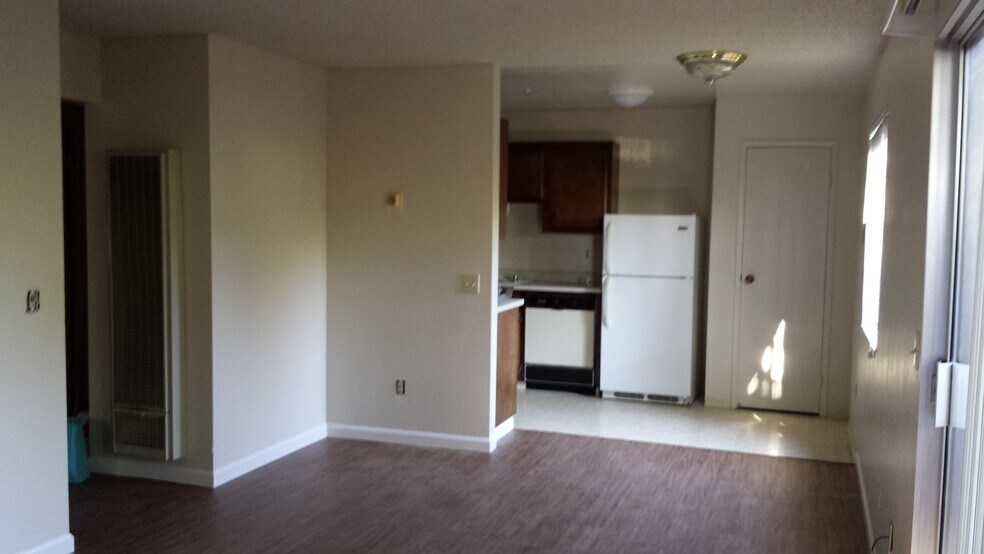 Building Photo - 834 Carlita Cir