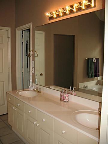 Building Photo - 7805 Kinman Ln