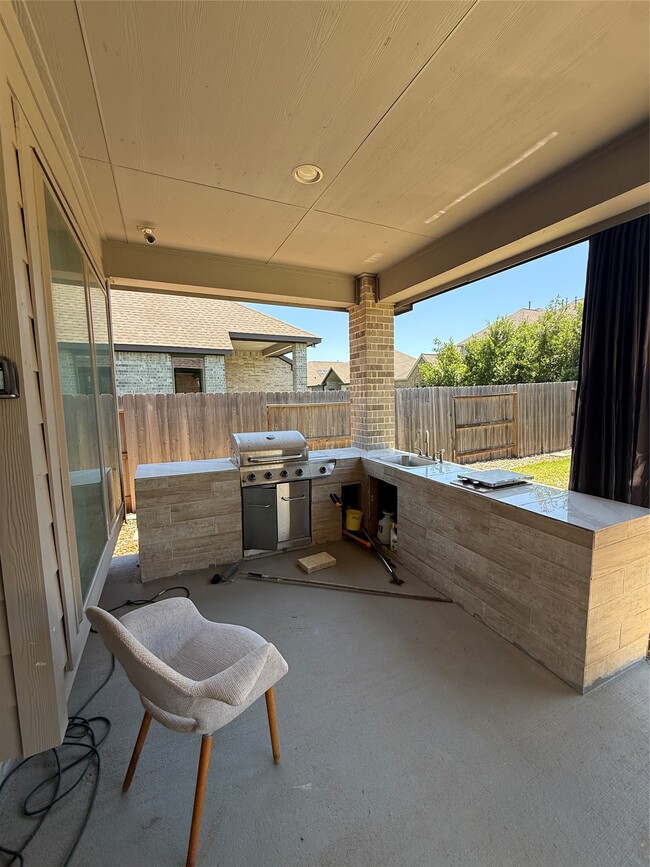 Building Photo - 563 Santa Rosa Hls Dr