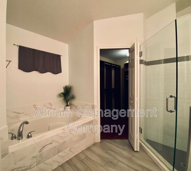 Building Photo - 15412 Amberbeam Blvd