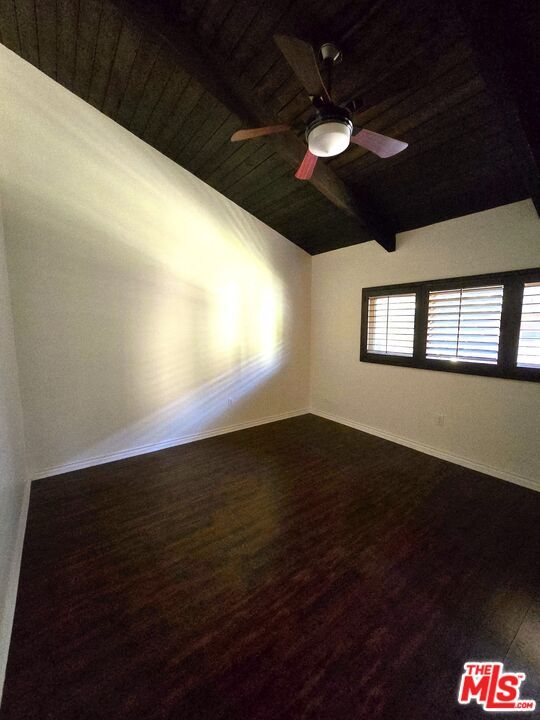 Building Photo - 18350 Hatteras St