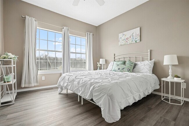 Building Photo - 4113 Esters Rd