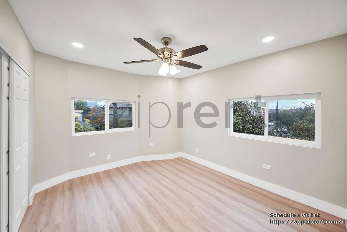 Building Photo - 1617 W 24th St