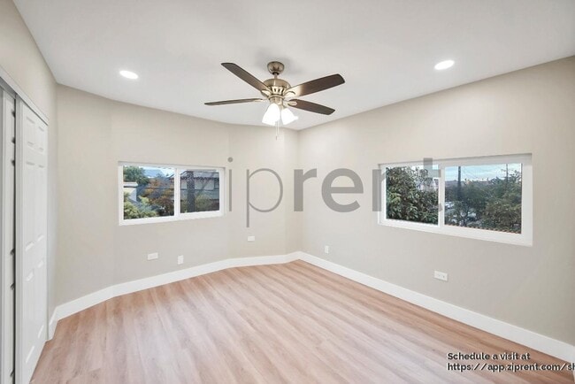 Building Photo - 1617 W 24th St