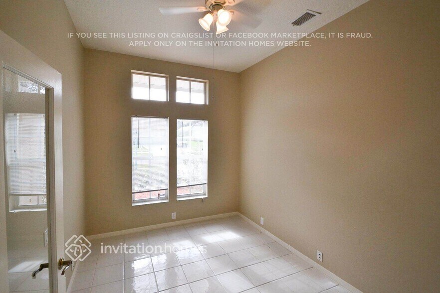 Building Photo - 2310 Sunview Ave