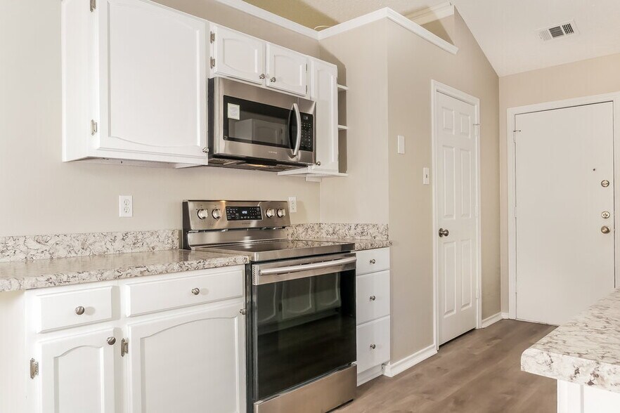 Building Photo - 117 Brockway Dr