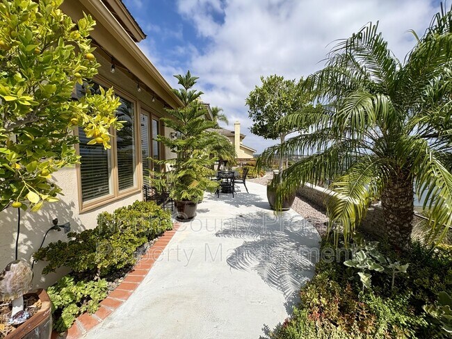 Building Photo - 1867 Amalfi Dr