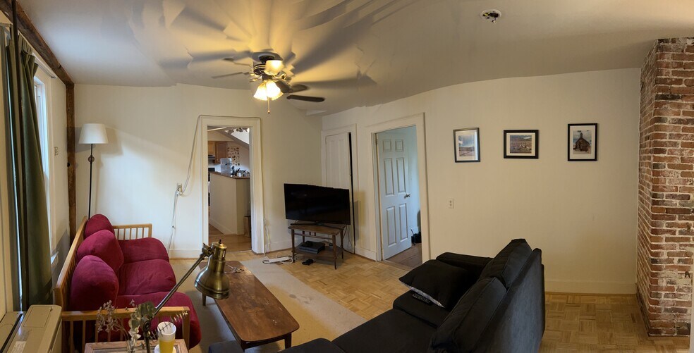 Building Photo - 192 Pine St