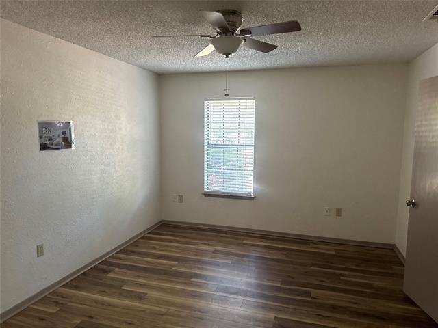 Building Photo - 3525 Sunnyview Ln