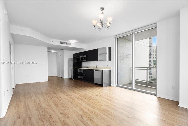 Building Photo - 90 SW 3rd St