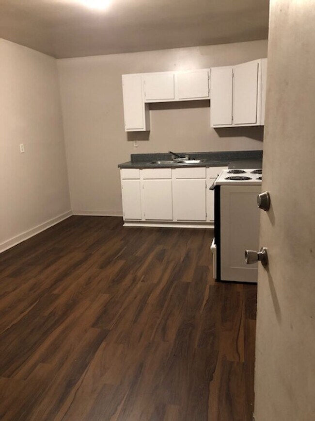 Building Photo - COMING SOON!!