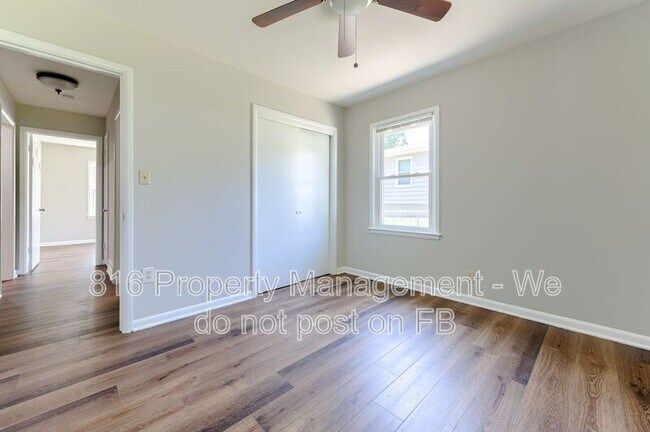 Building Photo - 602 SE 5th St