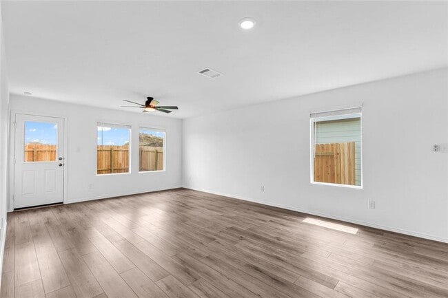 Building Photo - 516 Rancho Del Cielo Lp