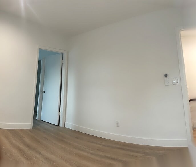 Building Photo - 3603 Charles Ave
