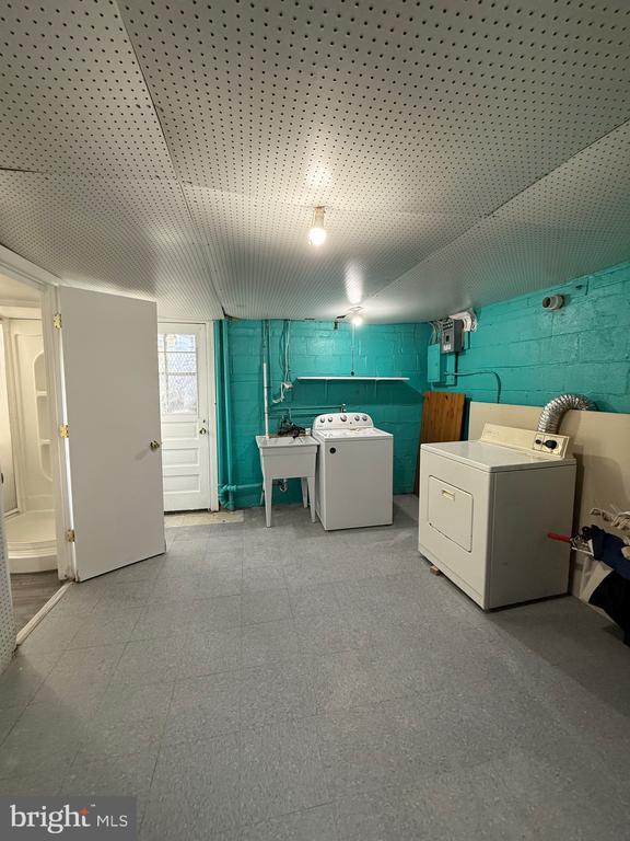 Building Photo - 5390 Taney Ave