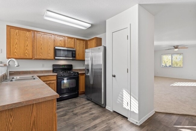 Building Photo - 6653 S Via Vista De Santa Cruz