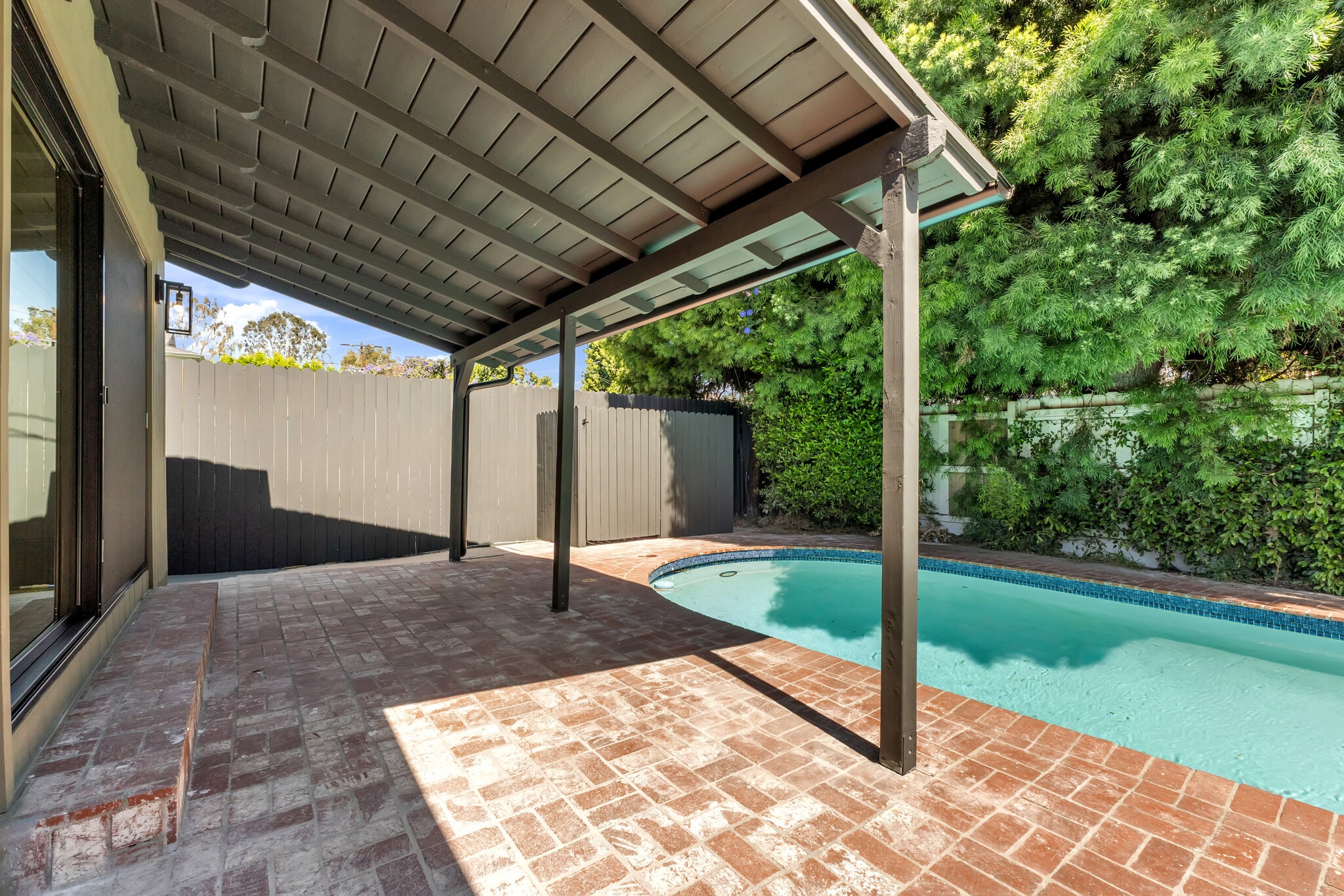 Covered Patio & Pool - 4316 Bellaire Ave