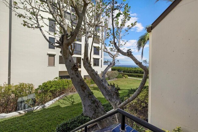 Building Photo - 2012 Harbourside Dr