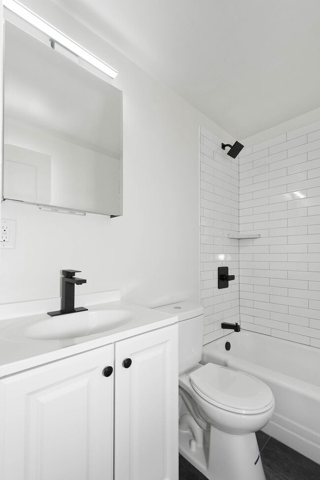 Building Photo - AVAILABLE MAY 1ST — STUNNING 3-BEDROOM HOME IN PENN HILLS!