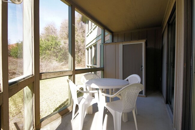 Building Photo - First Floor Condo in Bluewater Bay