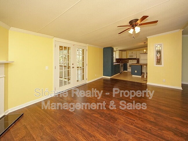 Building Photo - 3184 Sanders Rd