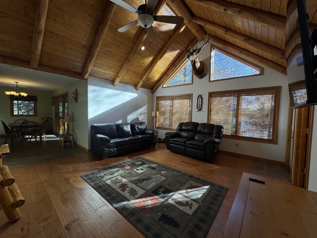 Building Photo - N. N Townline Rd