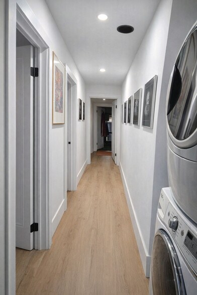 Building Photo - 11765 Glenfield Ave