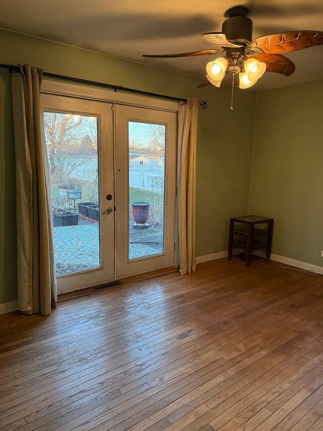 Building Photo - 655 Comstock Ave