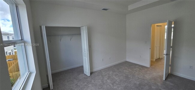 Building Photo - 1126 NW 2nd Ter