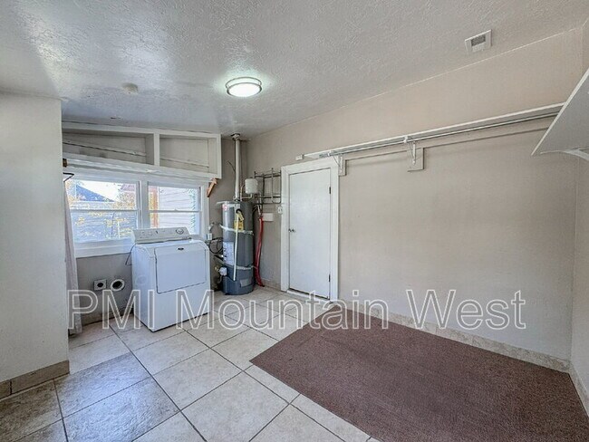 Building Photo - 3515 S 2300 E