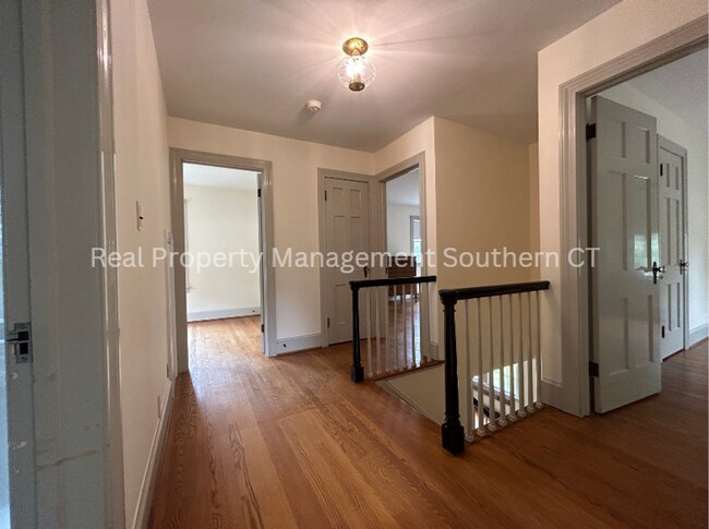 Building Photo - 4 bedroom 1.5 bath Single Family Home for ...