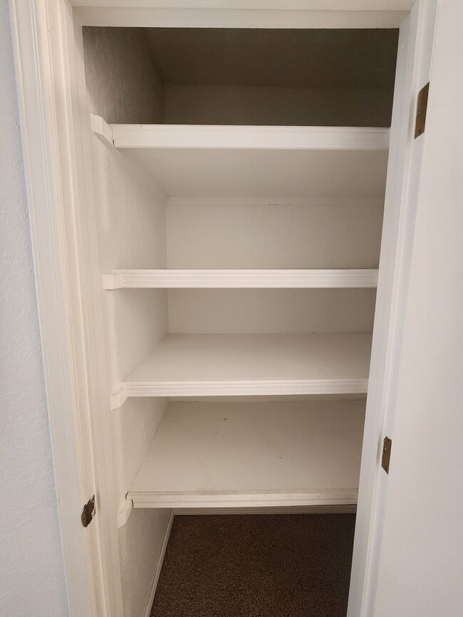 Building Photo - 3004 Missouri Ave