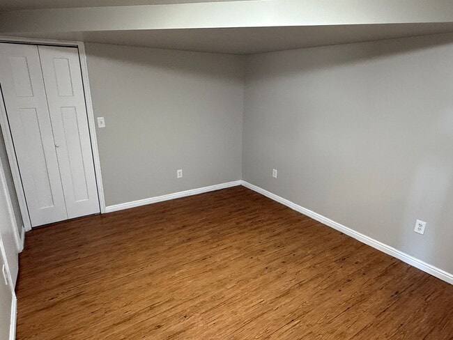 Building Photo - Olympus Cove Five Bedroom Rambler; Amazing...