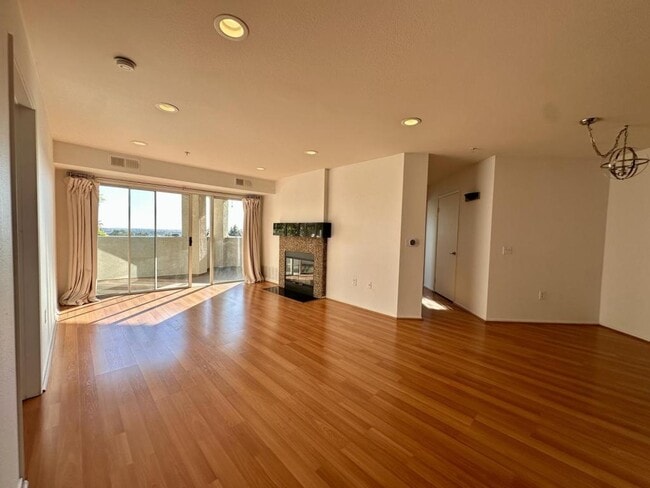 Building Photo - 11385 Affinity Ct