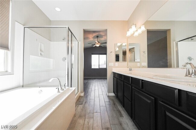 Building Photo - 3392 Satori Ct
