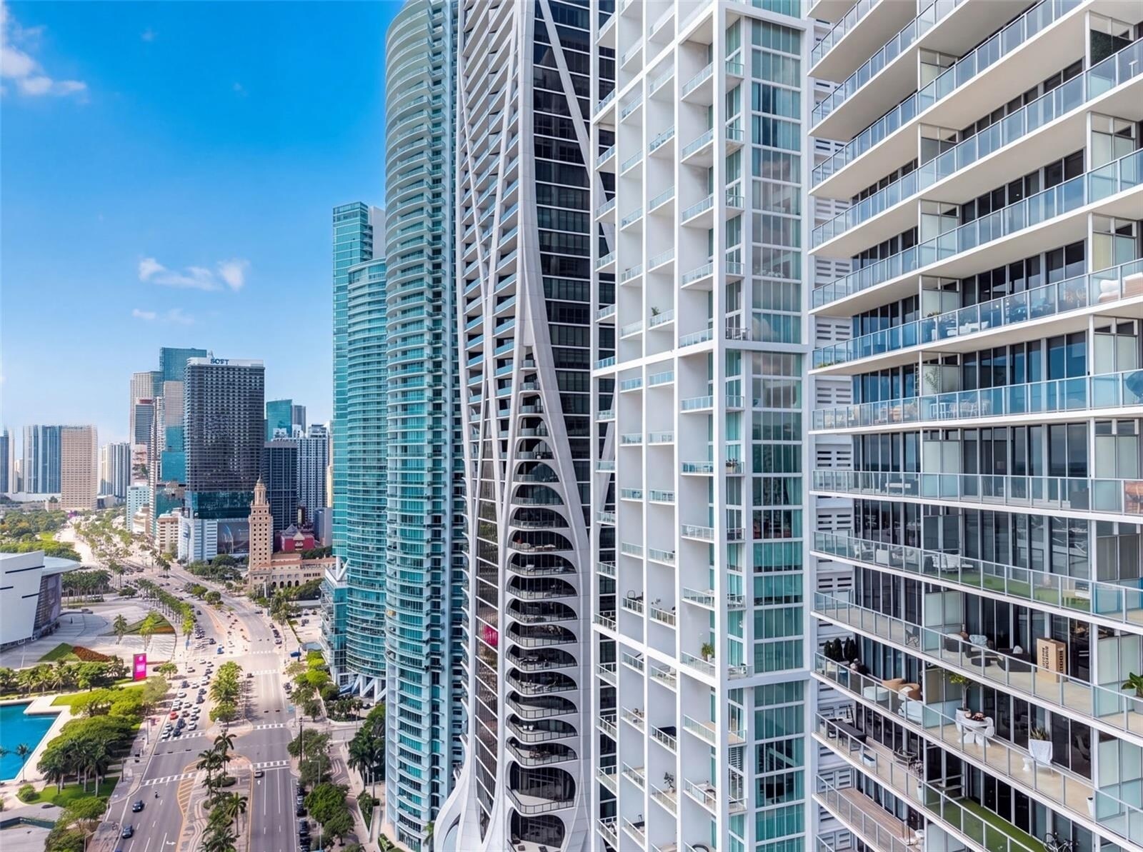 Building Photo - 1100 Biscayne Blvd