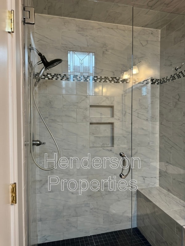 Building Photo - 501 Fenton Pl