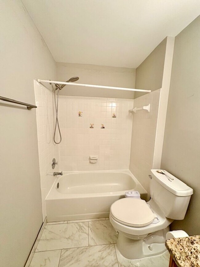 Building Photo - 13822 Grey Colt Dr