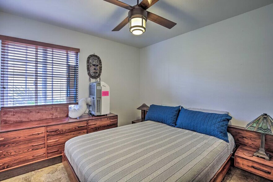 Building Photo - 939 Begonia Ct