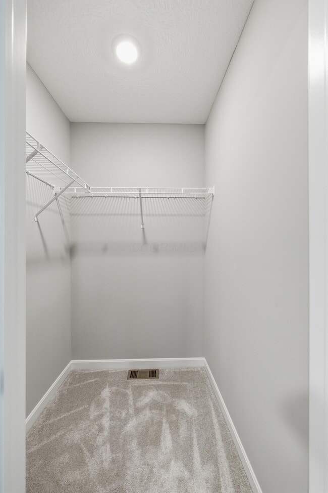 Building Photo - 5749 Shadowfair Ln