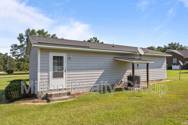 Building Photo - 145 S Patterson St
