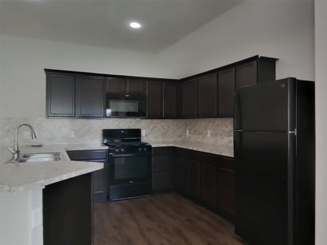 Building Photo - 15426 Rancho Joya Wy