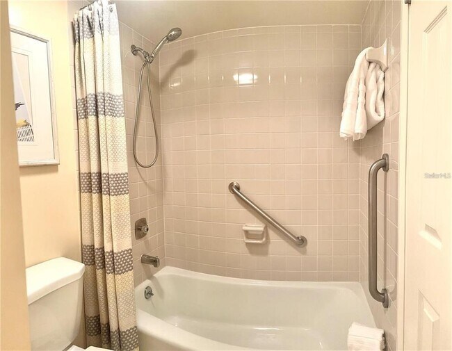 Building Photo - 5950 Pelican Bay Plaza S