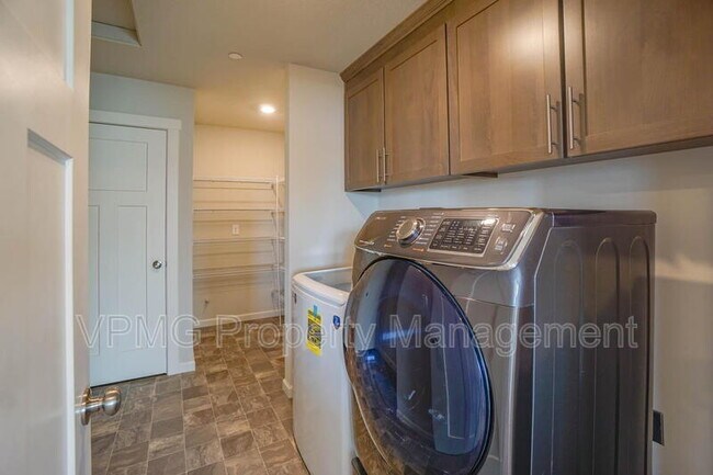 Building Photo - 6301 N 89th Ave