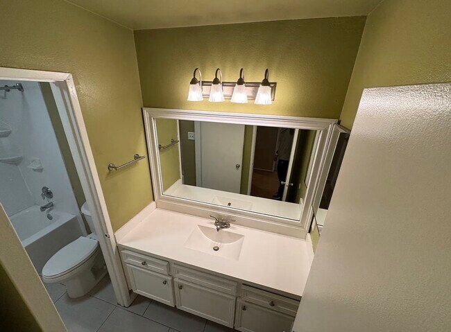 Building Photo - 5700 Etiwanda Ave