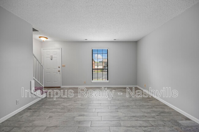 Building Photo - 5771 Brentwood Trace