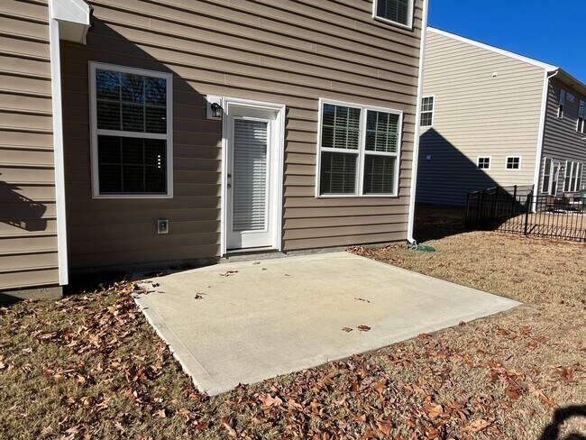 Building Photo - Newly Built 3 Bed + Loft Home in The Palis...