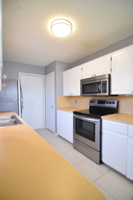Building Photo - 4100 Sand Dollar Dr